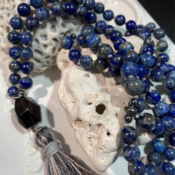 Handmade Silk Thread Knotted Lapis Lazuli Mala 108 / Yoga Meditation Necklace - Picture 8 of 8